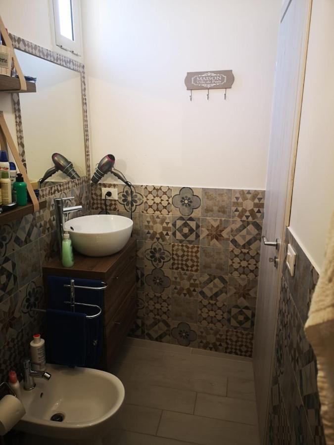 La Casetta Di Maria Apartment Santa Flavia Bagian luar foto