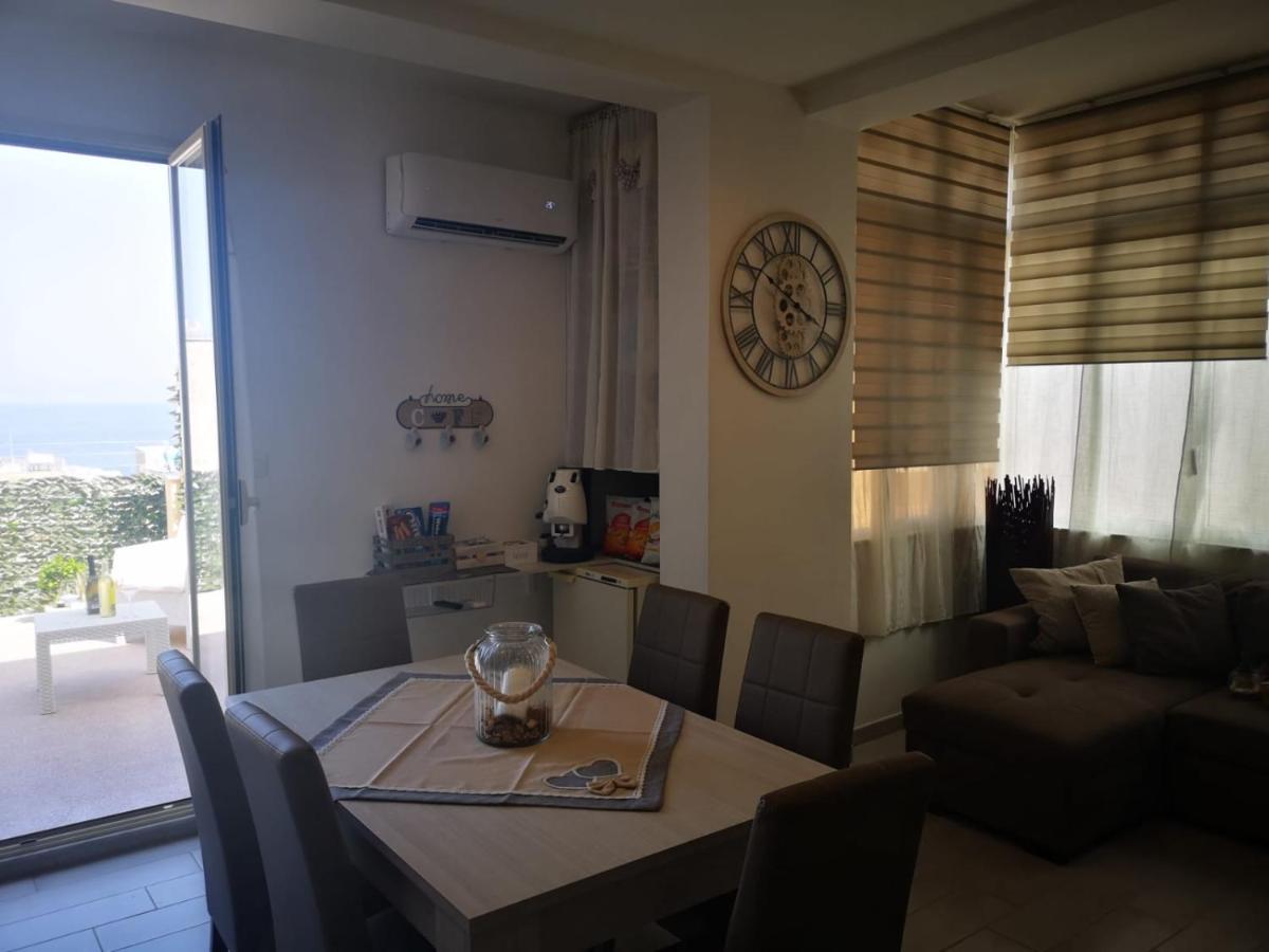 La Casetta Di Maria Apartment Santa Flavia Bagian luar foto