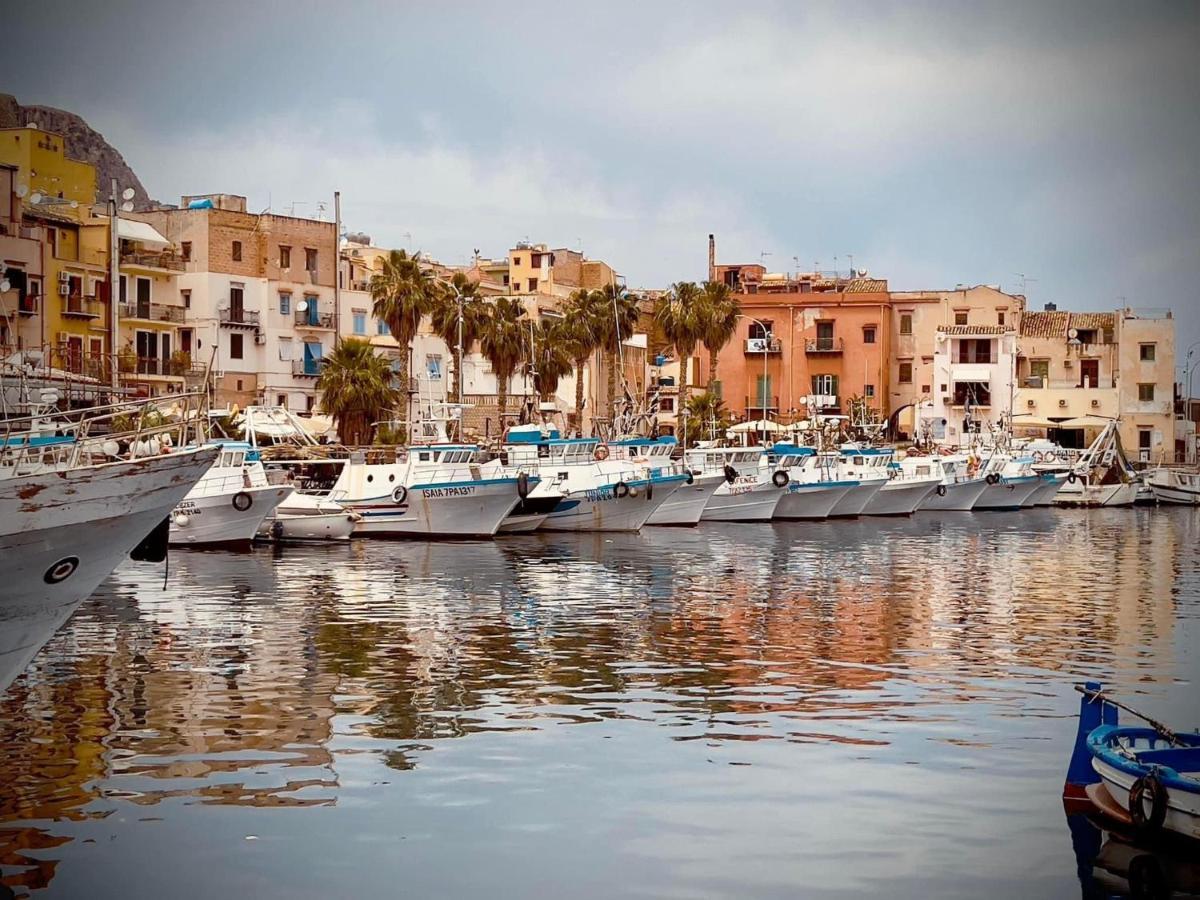 La Casetta Di Maria Apartment Santa Flavia Bagian luar foto