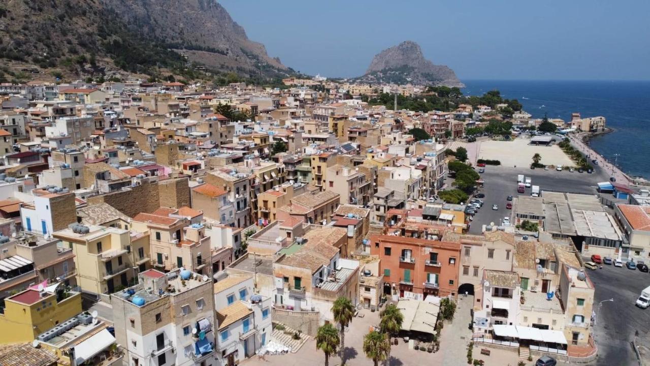 La Casetta Di Maria Apartment Santa Flavia Bagian luar foto