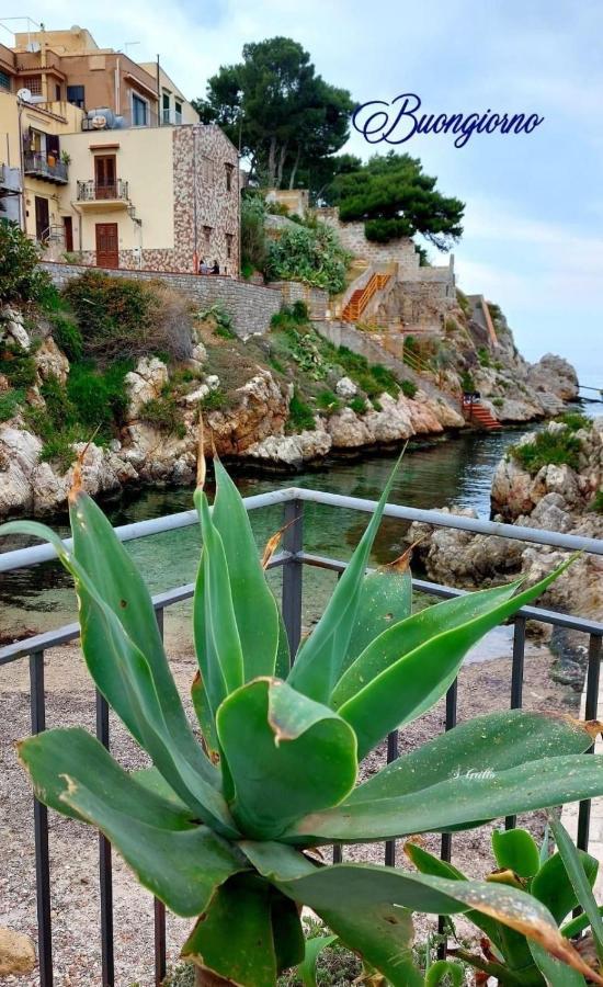 La Casetta Di Maria Apartment Santa Flavia Bagian luar foto